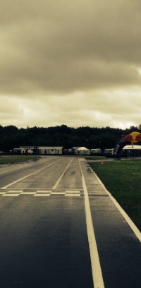 Ligne d'arrivée pluie arche Red Bull Ostricourt